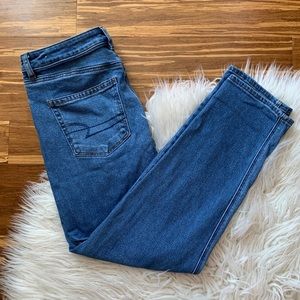 American Eagle Stretch Mom Jeans